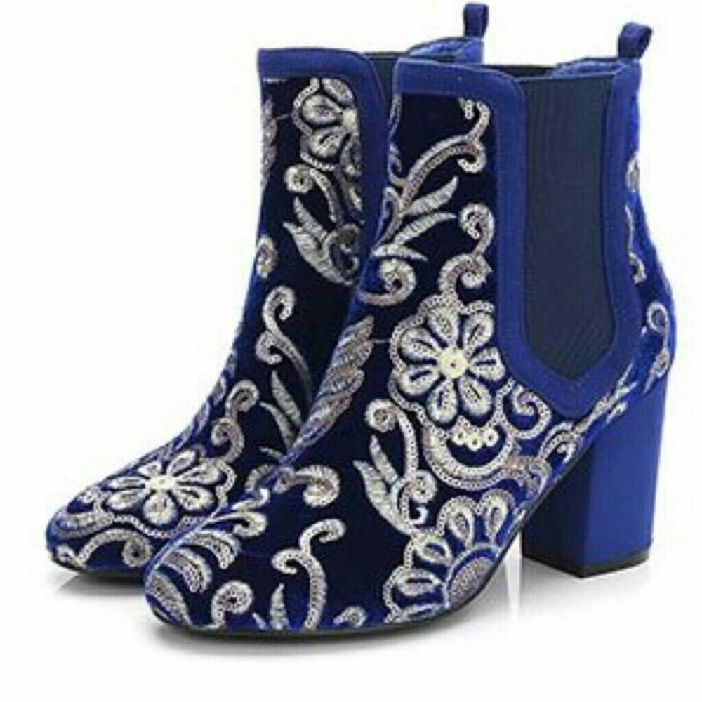 Vintage style booties